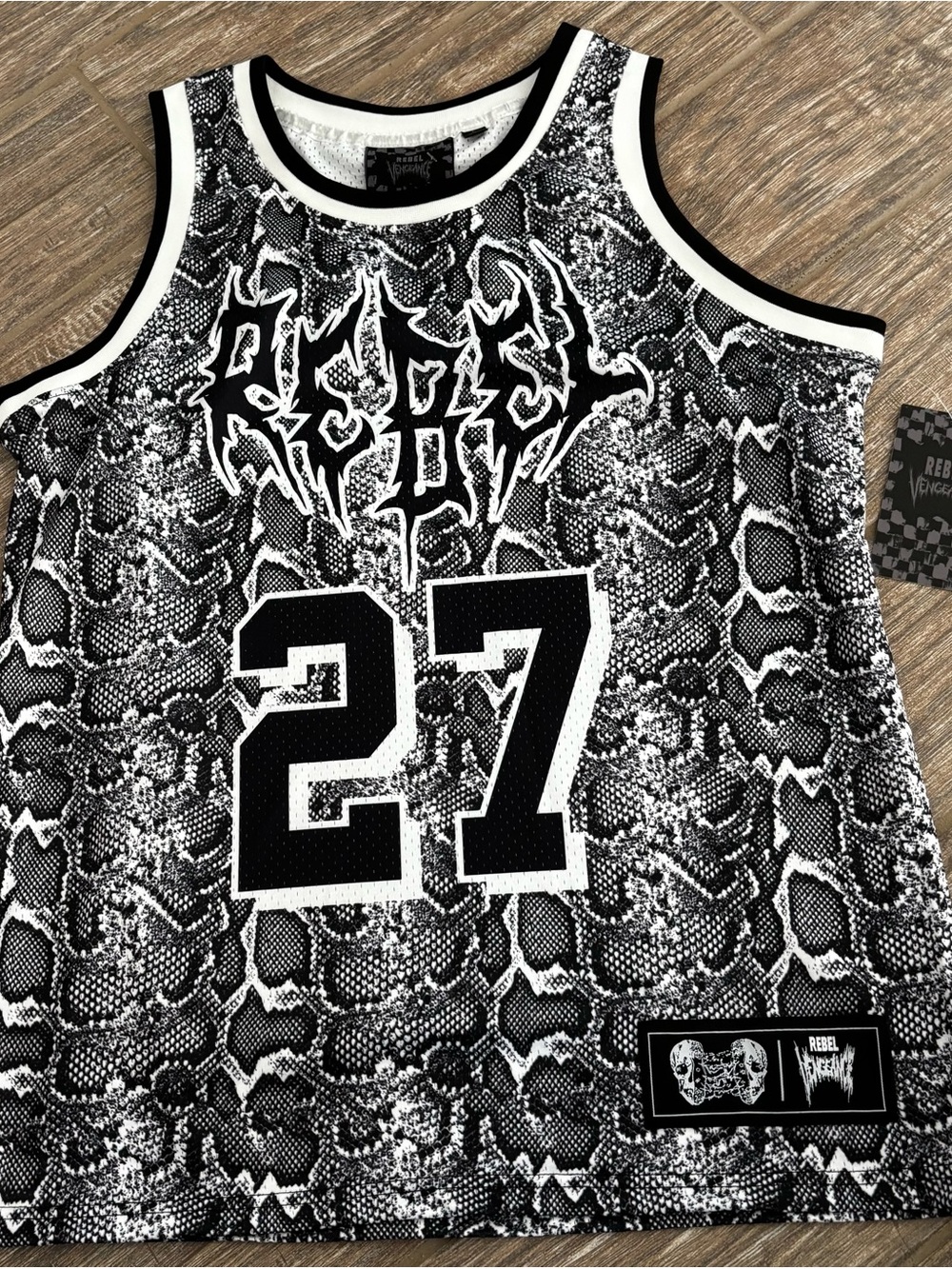 Rebel Vengeance Snake Print Jersey Top L NWT